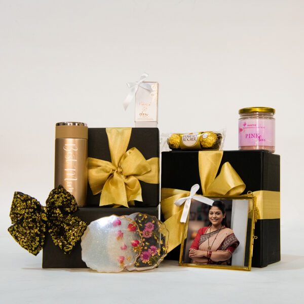 Golden Gift Hamper For Mom - Image 3